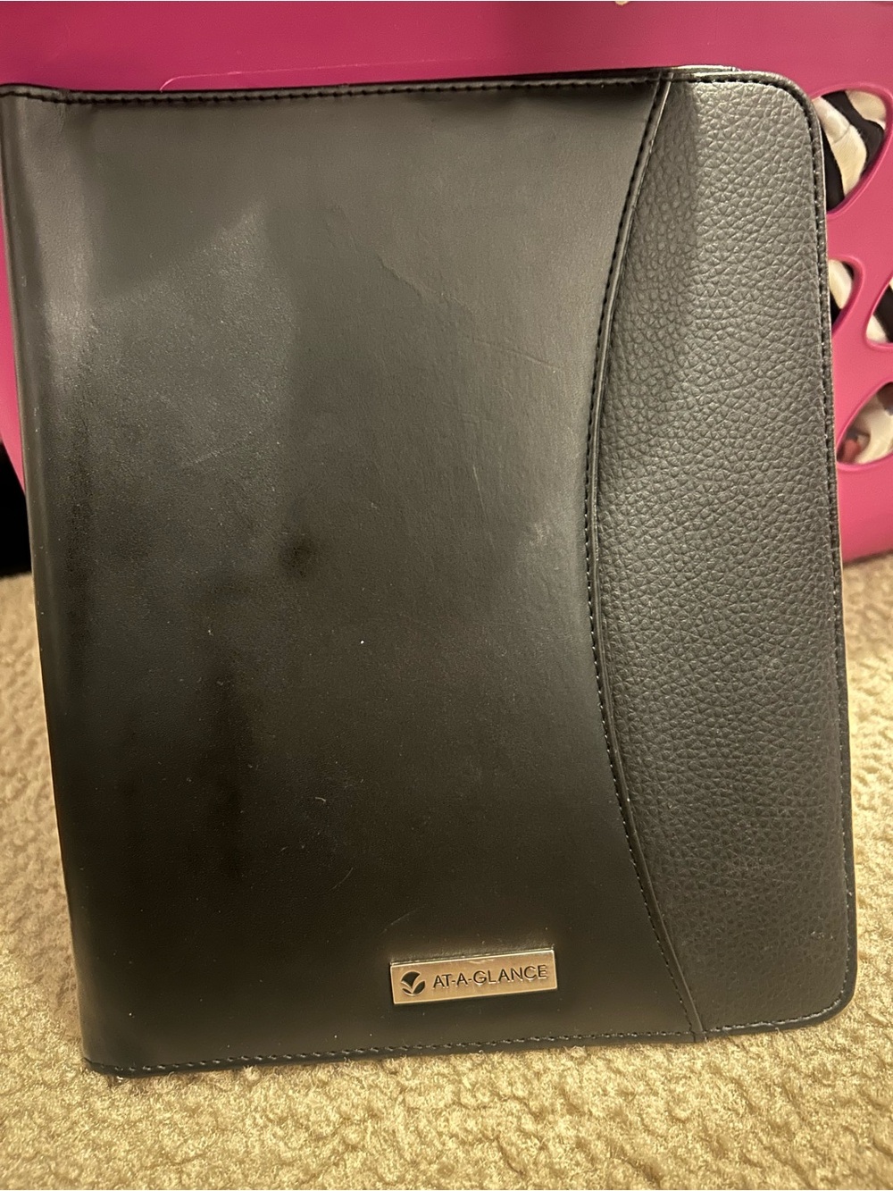 AT-A-GLANCE Professional Black Faux-Leather Padfolio